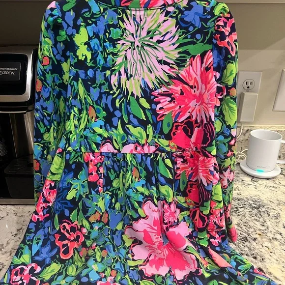 Lily Pulitzer girls size S (4-5) dress and Rare mommy’s matching jacket size S - Picture 6 of 10